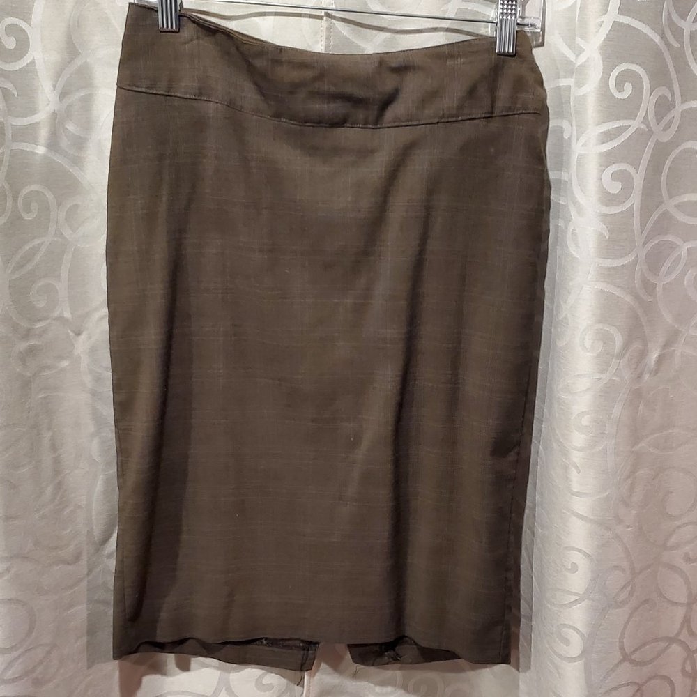 Subtle Plaid Pencil Skirt